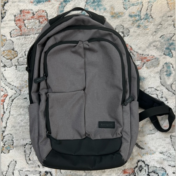 Targus Backpack - Picture 1 of 13